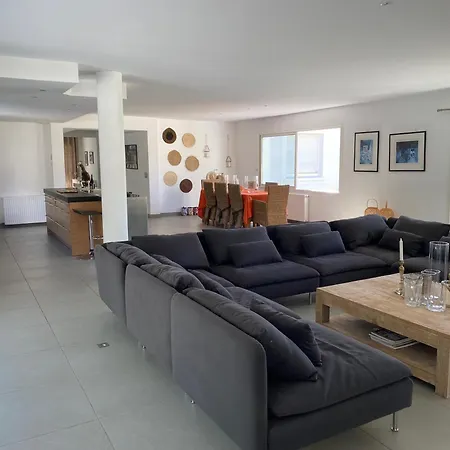 Au Coeur De La Pinede Avec Piscine Privee Villa *